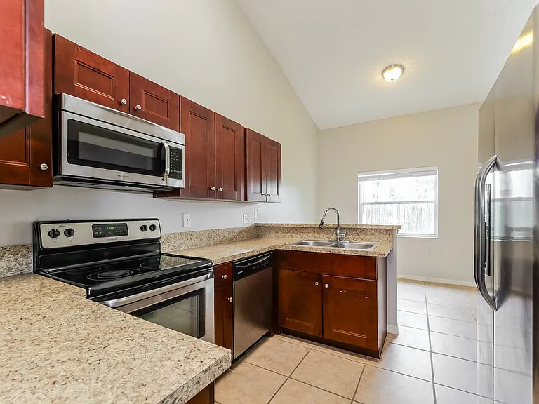 180 Heatherwood Dr — Photo 8