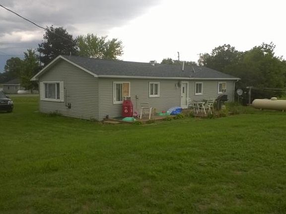 5th image of 2978 Henderson Lake Rd