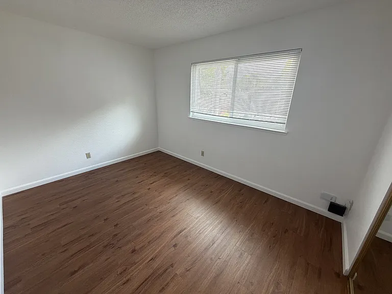 10401 Shaw St #602 — Photo 10