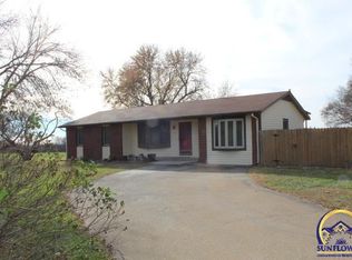 10791 S Rd, Hoyt, KS 66440