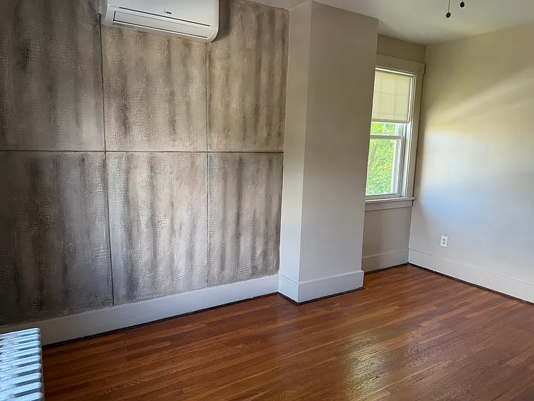 1501 Westfield St — Photo 6