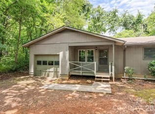 100 Stonewall Ave, Swannanoa, NC 28778