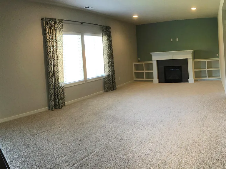 8211 49th St NE — Photo 5