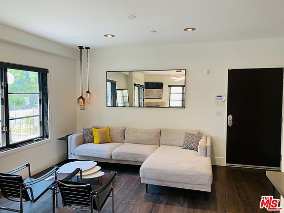 4th image of 718 N Croft Ave APT 101