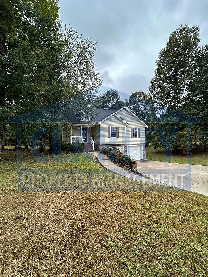 Beautiful three-bedroom home! — Photo 2