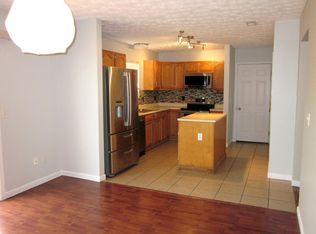 1323 Shannon Ln, Xenia, OH 45385