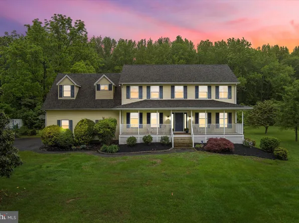 165 Countryside Ln, Bear, DE 19701