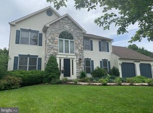 21 Indiana Ave, Reading, PA 19608