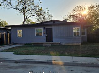 1029 Osborne Ln, Fort Worth, TX 76112