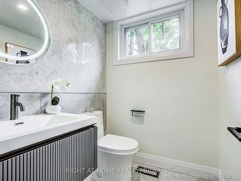 22 Gleneagle Cres — Photo 10