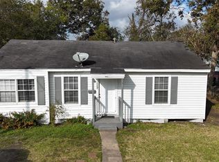 5237 Carmen St, Houston, TX 77033