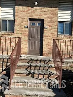 212 N Oaks Blvd Photo 1