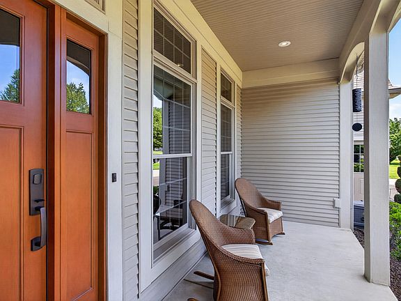 5th image of 4215 Aspen Way