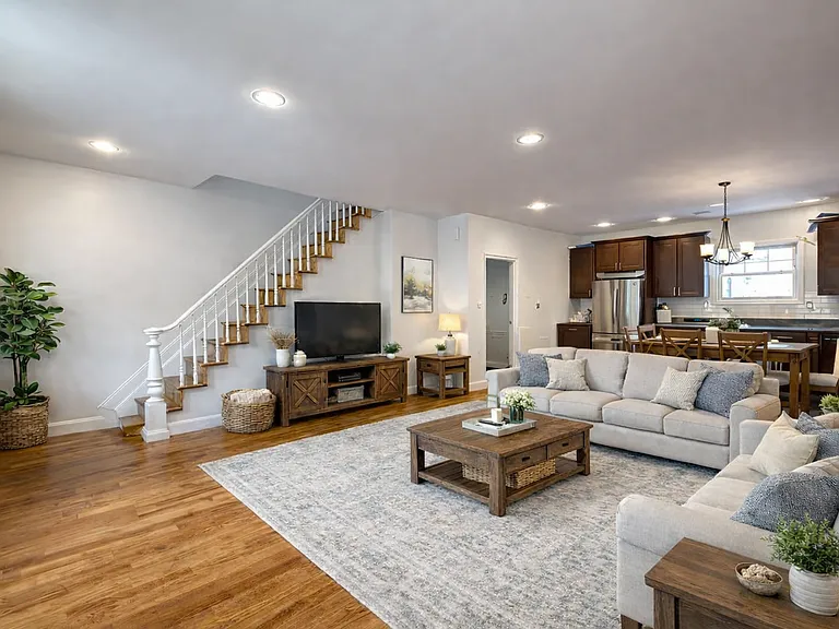 142 Autumn Ave #1 — Photo 1