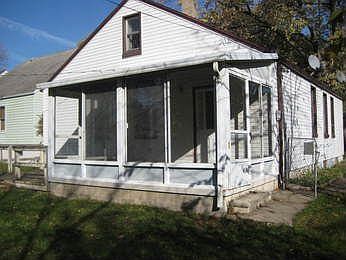 2nd image of 19527 Brady Ave