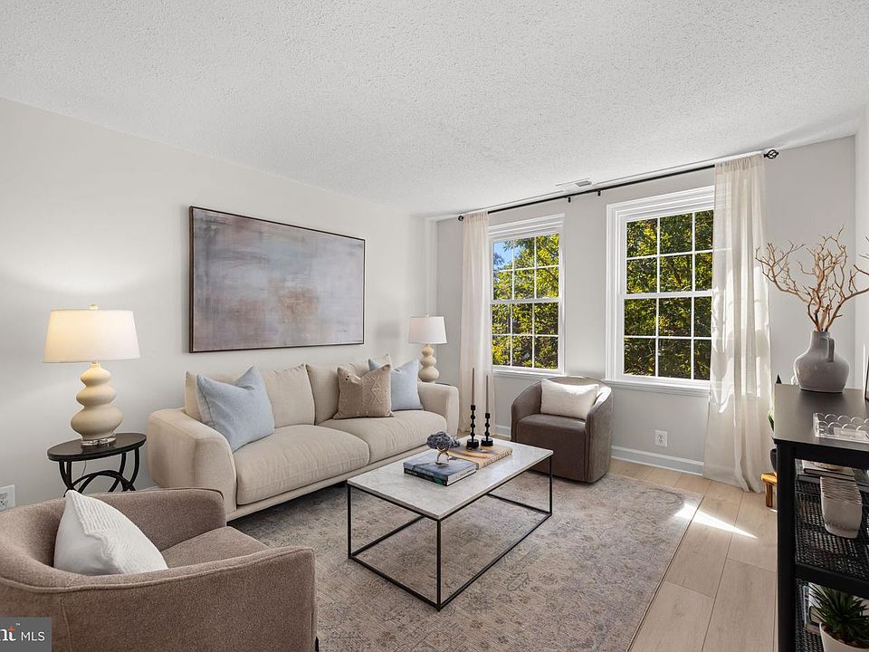 1st image of 2865 S Buchanan St APT B2