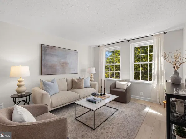 2865 S Buchanan St APT B2, Arlington, VA 22206