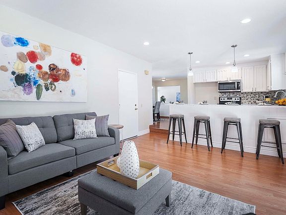 5th image of 3941 Edenwood Dr