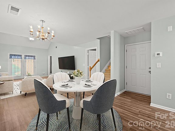 5th image of 2296 Hanover Ct