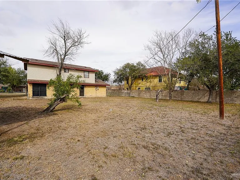 204 E Gomez Dr — Photo 27