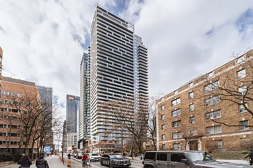 50 Wellesley St E #2801 Photo 1