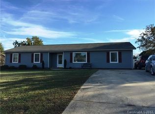 2429 Ashford Dr, Newton, NC 28658