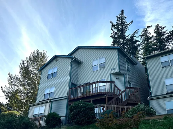 816 20th St APT 102, Bellingham, WA 98225