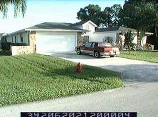 221 NW Ferris Dr, Port Saint Lucie, FL 34983