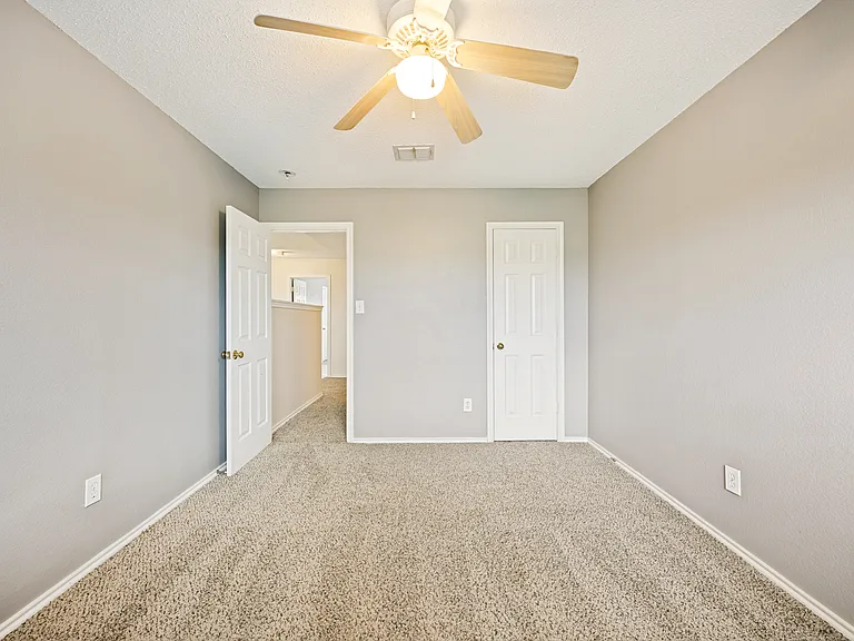 12010 Peachtree Ln — Photo 23