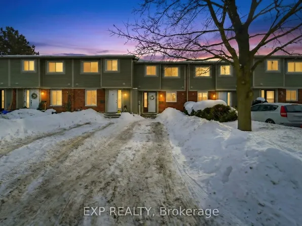 36 Barrow Cres #78, Ottawa, ON K2L 2K1