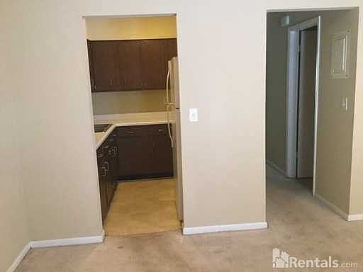2nd image of 570 Buena Vista Ln APT 2