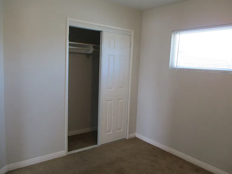 3854 Euclid Ave — Photo 11