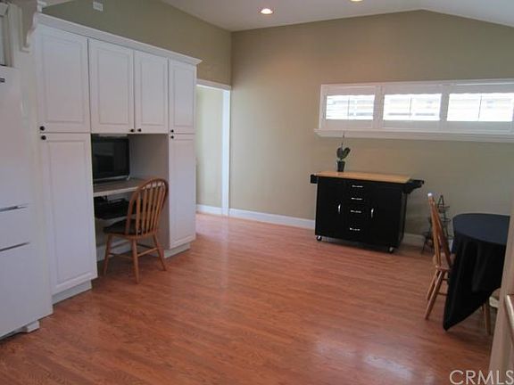 3rd image of 4219 Lomina Ave