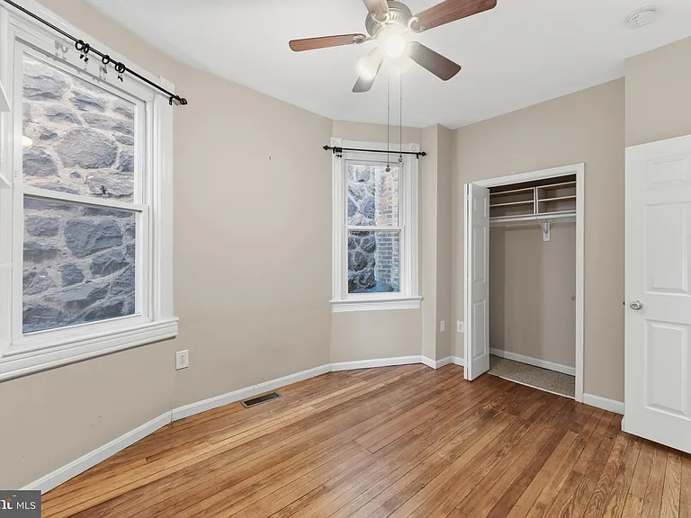 11 R St NW — Photo 22