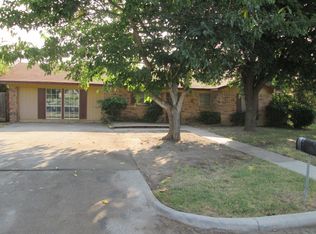 1405 S Benton St, Corsicana, TX 75110