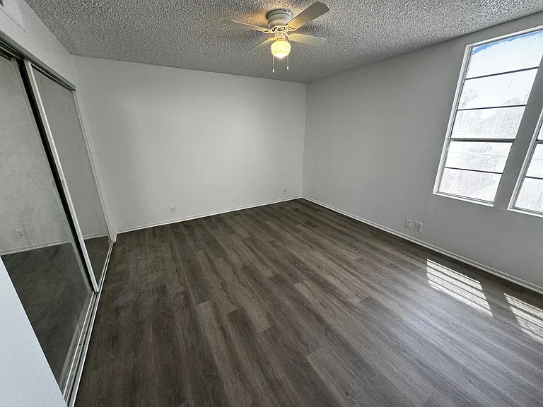 3336 Sylvia St #A — Photo 9