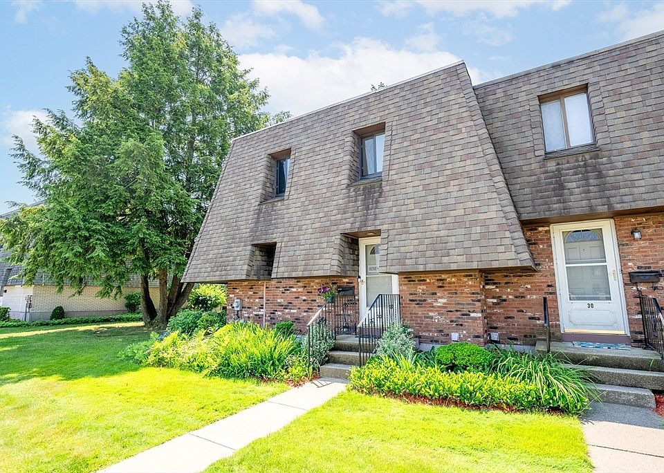 32 Beekman Dr 32, Agawam, MA 01001 Zillow