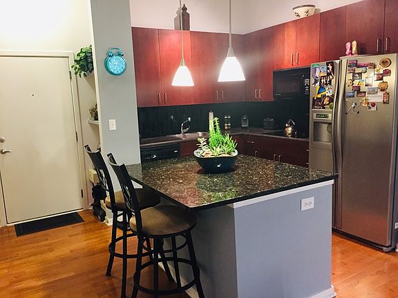 5th image of 2125 Southend Dr APT 313