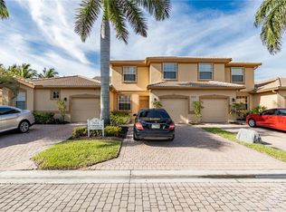 7851 Lake Sawgrass Loop, Fort Myers, FL 33907