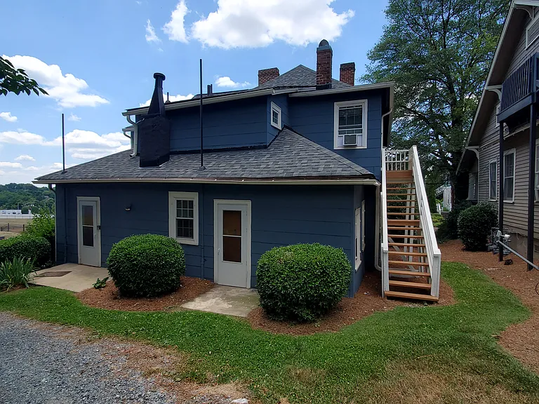 115 S Spruce St #3 — Photo 3