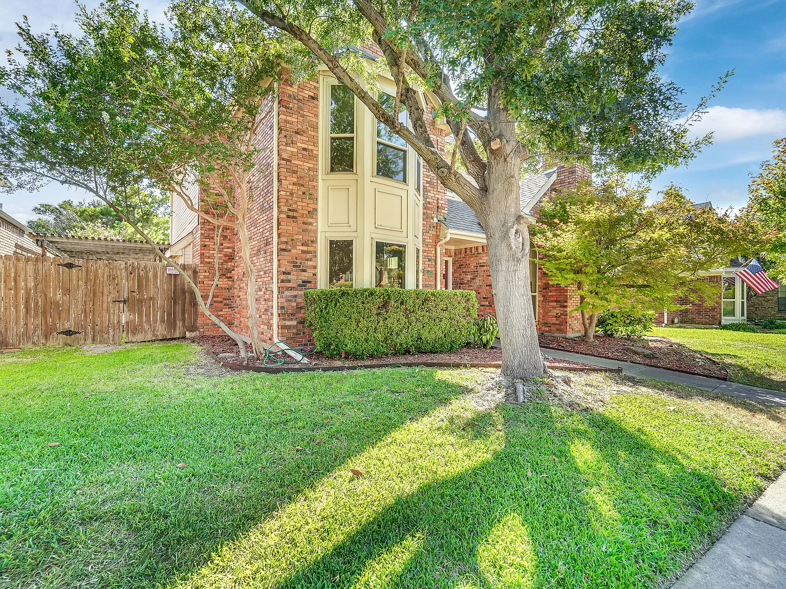 3 bed, 2192 sqft, $2,700 — Photo 2