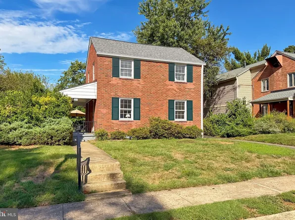 214 N Granada St, Arlington, VA 22203