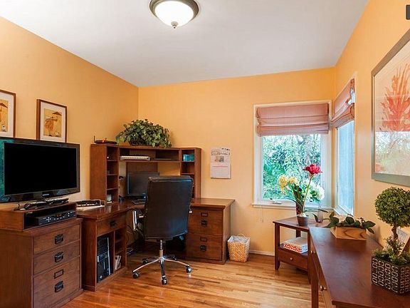 Bedroom 3 / Office