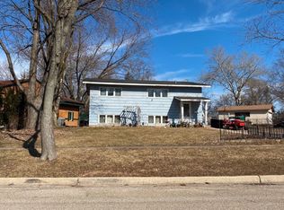 657 Crescent Ter, Wauconda, IL 60084