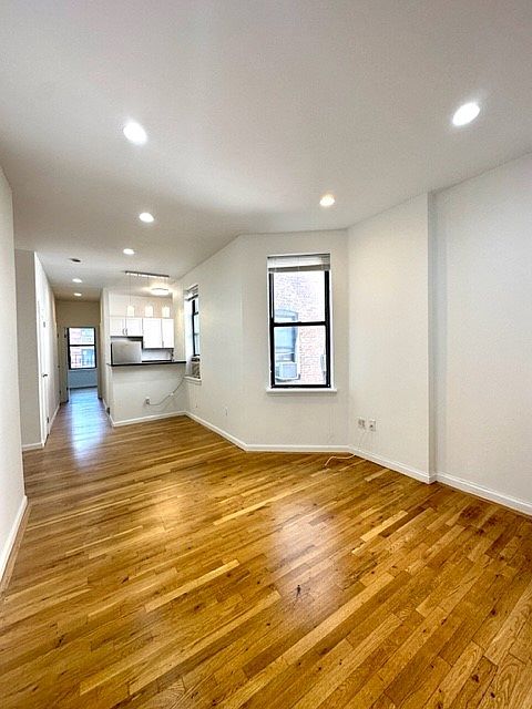 1st image of 229 E 53rd St APT 5w