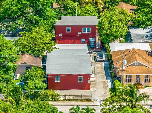 413 NW 33rd St #A Photo 1