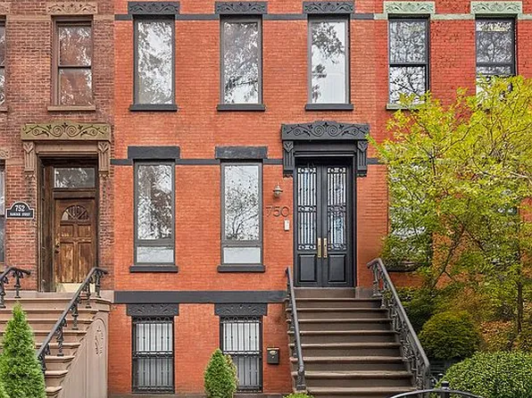 750 Hancock St, Brooklyn, NY 11233