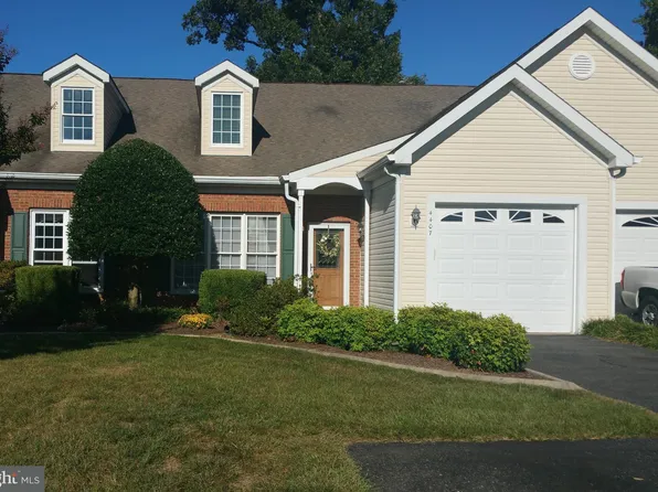 4407 Turnberry Dr, Fredericksburg, VA 22408