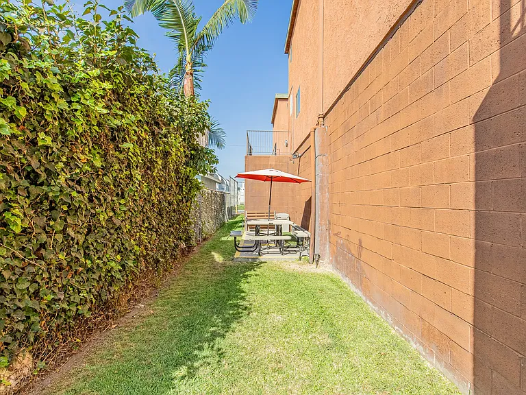 21729 Verne Ave #6 — Photo 19