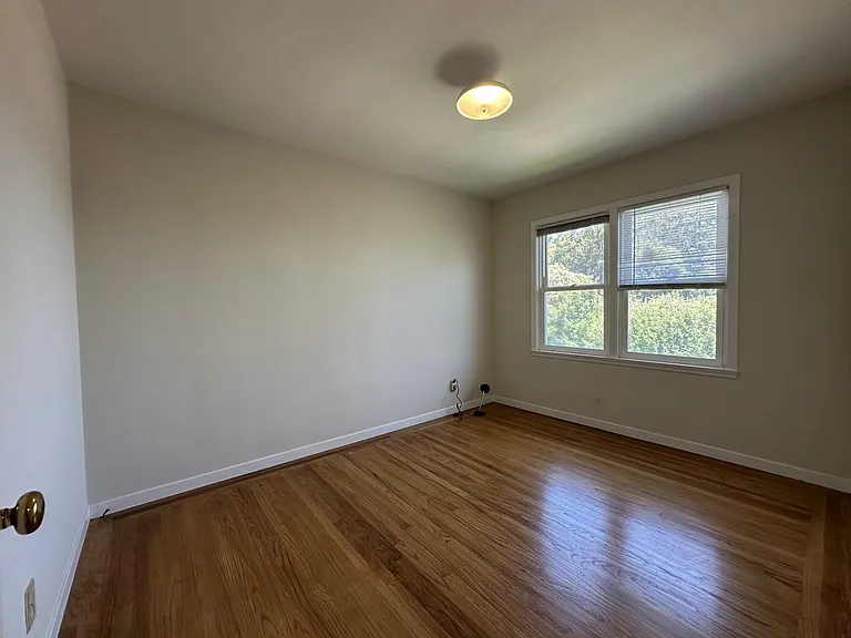 346 Rolling Hills Ave — Photo 14